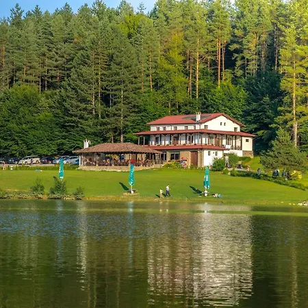 Хотел комплекс язовир