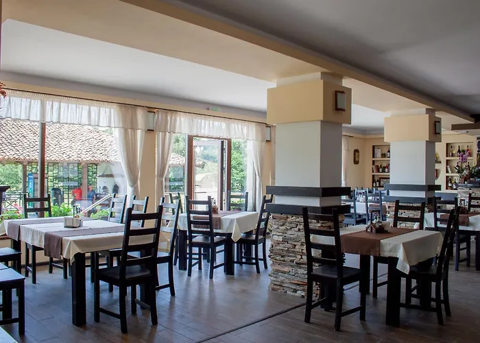 Szálloda Dam Complex