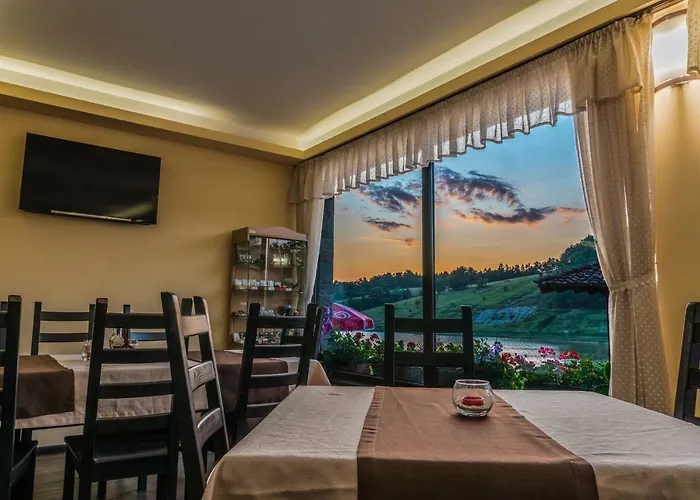 Szálloda Dam Complex *